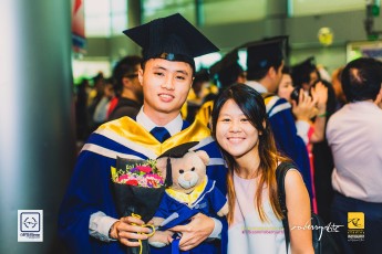 20160730-robertchai-CCHs.Brother.ZhongRongs.NTU_.Graduation.Ceremony.Jul_.2016.Roberts.Cam-Pic-0021